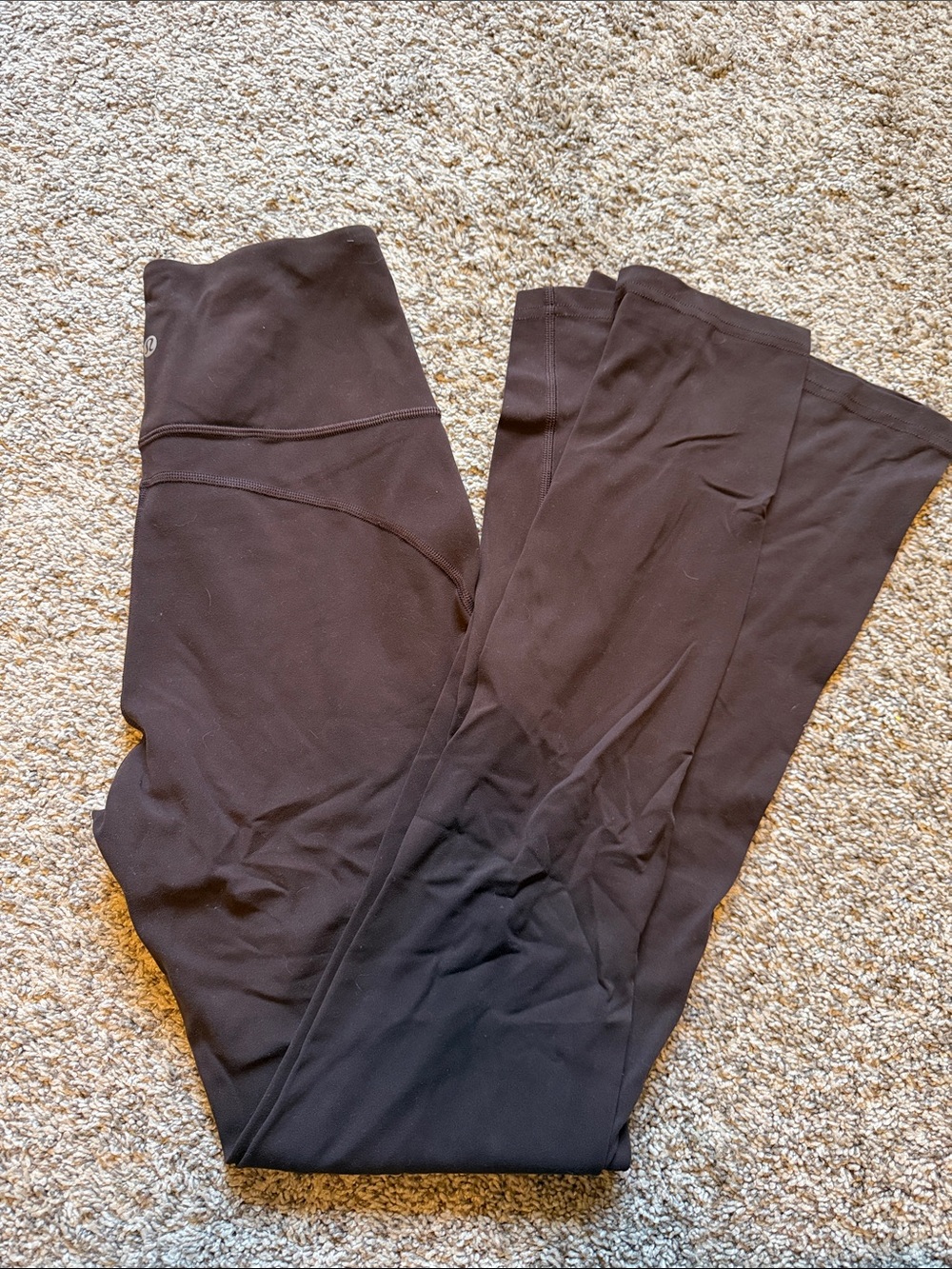 Groove Nulu Super-High-Rise
Flared Pant *Regular length